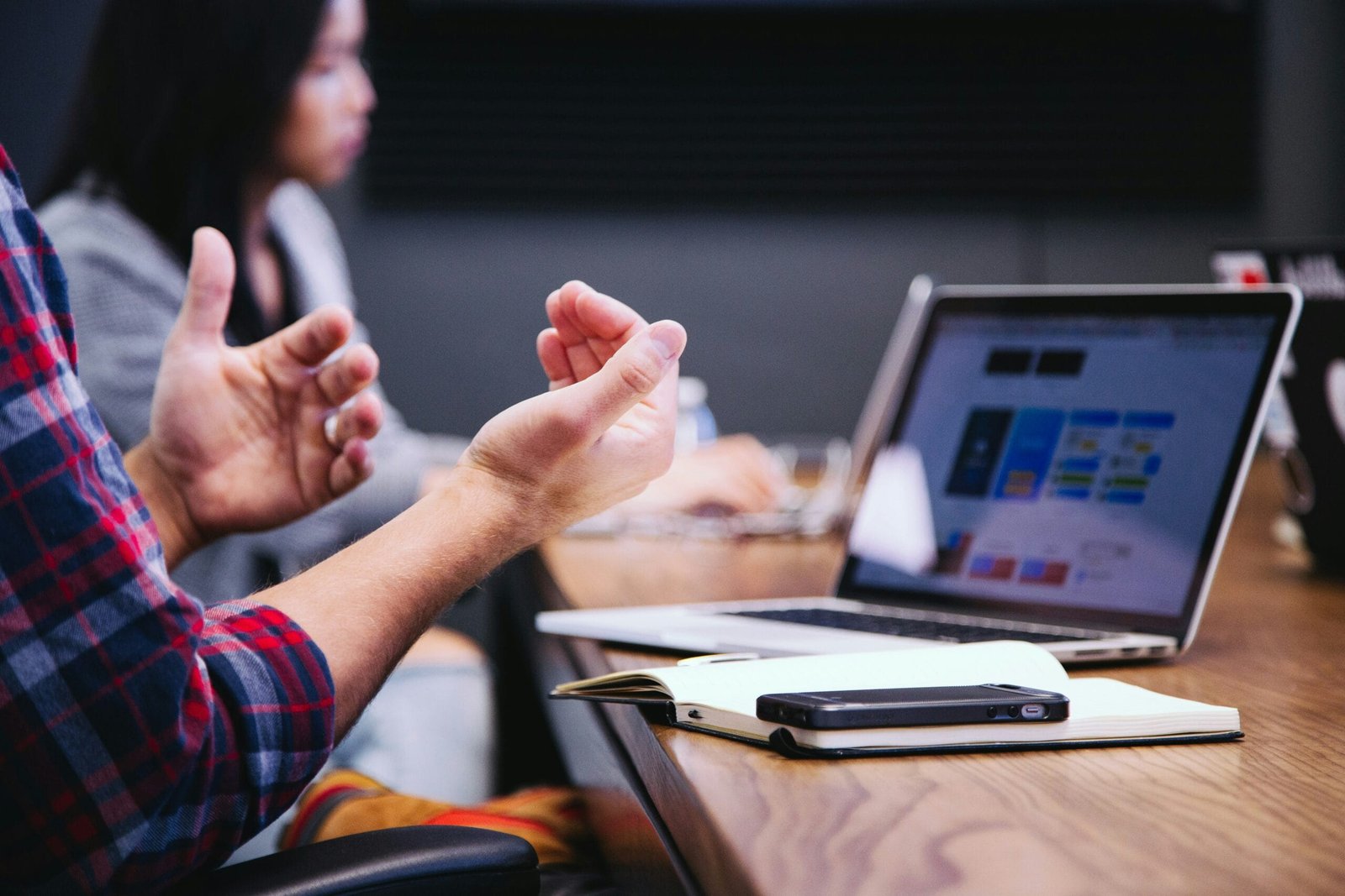 La importancia de registrar tu negocio en directorios empresariales en internet